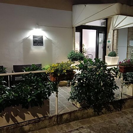 Hotel Arcadia Macerata Exteriör bild
