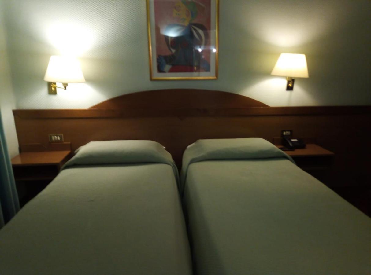 Hotel Arcadia Macerata Exteriör bild