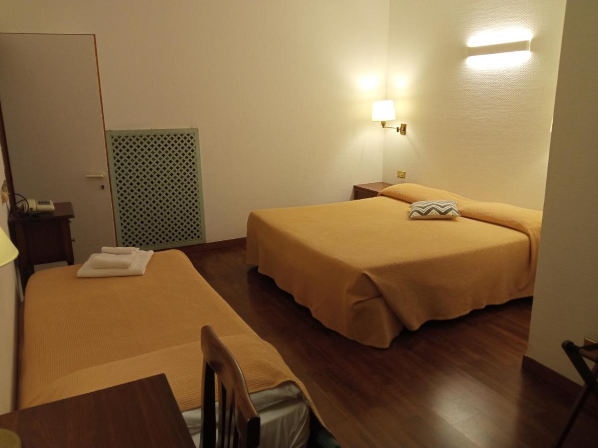 Hotel Arcadia Macerata Exteriör bild