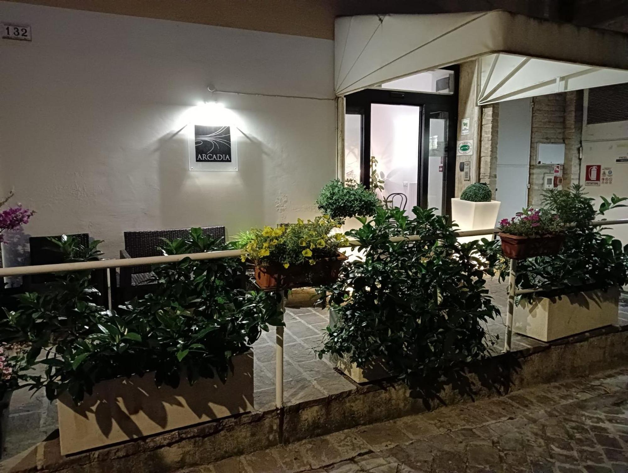 Hotel Arcadia Macerata Exteriör bild